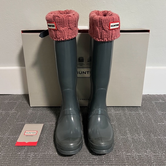 Hunter Size 6 Women's Waterproof Grey Rain Boots with Pink Liners - Picture 1 of 15